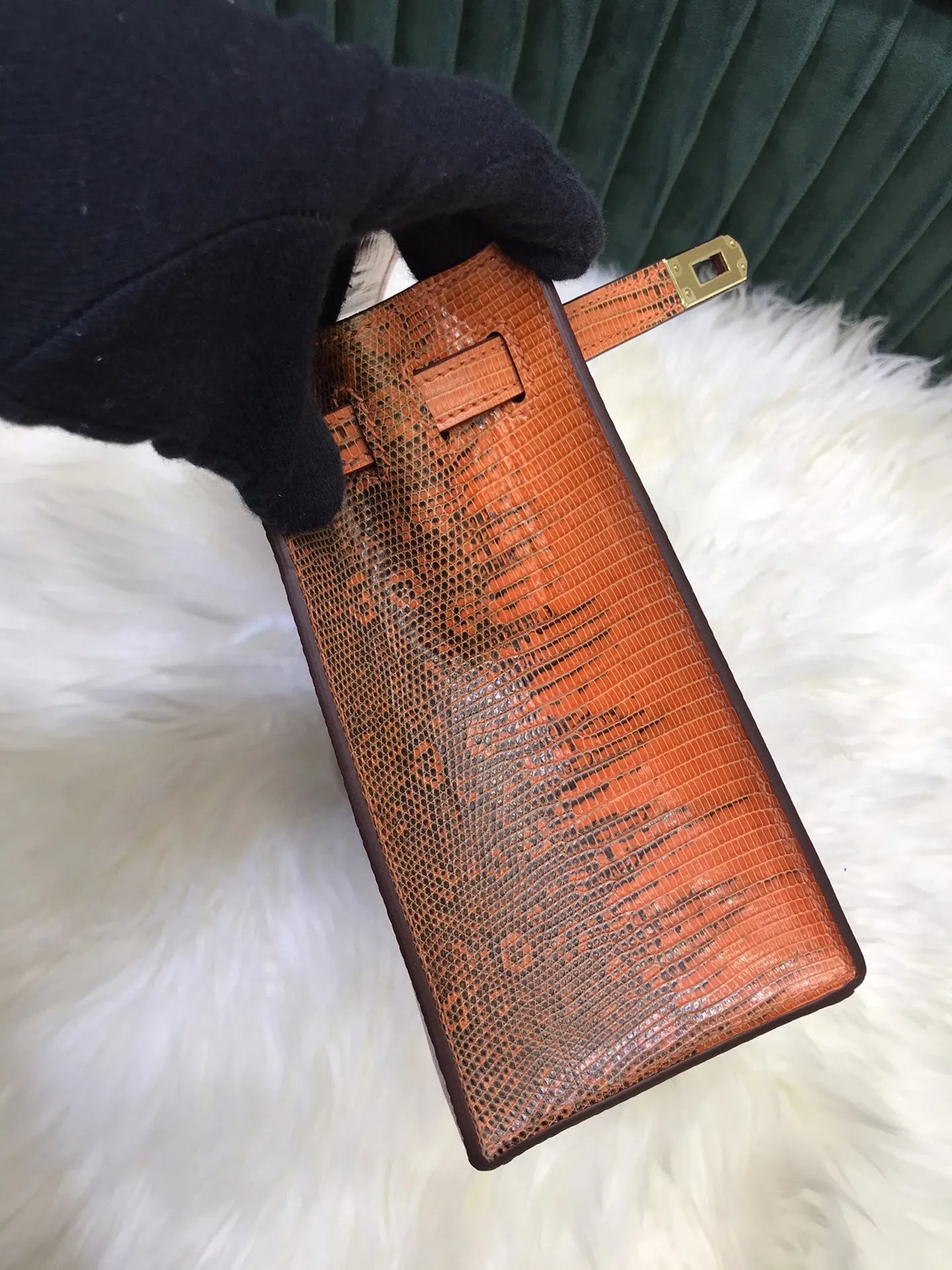 Fully Handmade Lizard Brand Handbag,Designers Purse, 25CM Luxury Bag,Wax Line Stitching, Fast delivery
Fully Handmade Lizard Brand Handbag,Designers Purse, 25CM Luxury Bag,Wax Line Stitching, Fast delivery