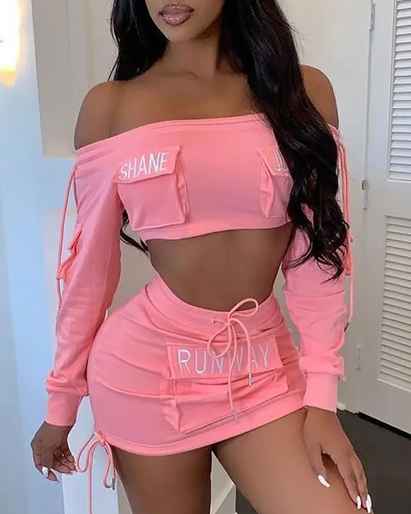 Women's Two-piece Suit European and American Pocket Design Letter Word Collar Short Blouse and Skirt Suit
Women's Two-piece Suit European and American Pocket Design Letter Word Collar Short Blouse and Skirt Suit