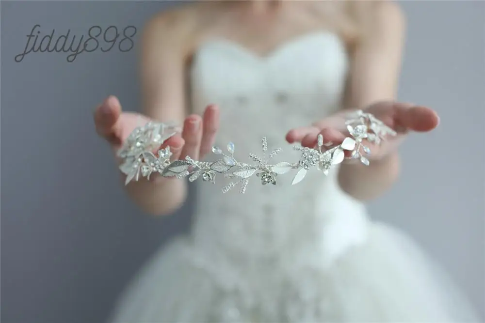 Rhinestone Flower Wedding Bride HairPinss Headband Earrings Women Prom Bridal Wedding Hair Accessories Handmade Headwear
Rhinestone Flower Wedding Bride HairPinss Headband Earrings Women Prom Bridal Wedding Hair Accessories Handmade Headwear