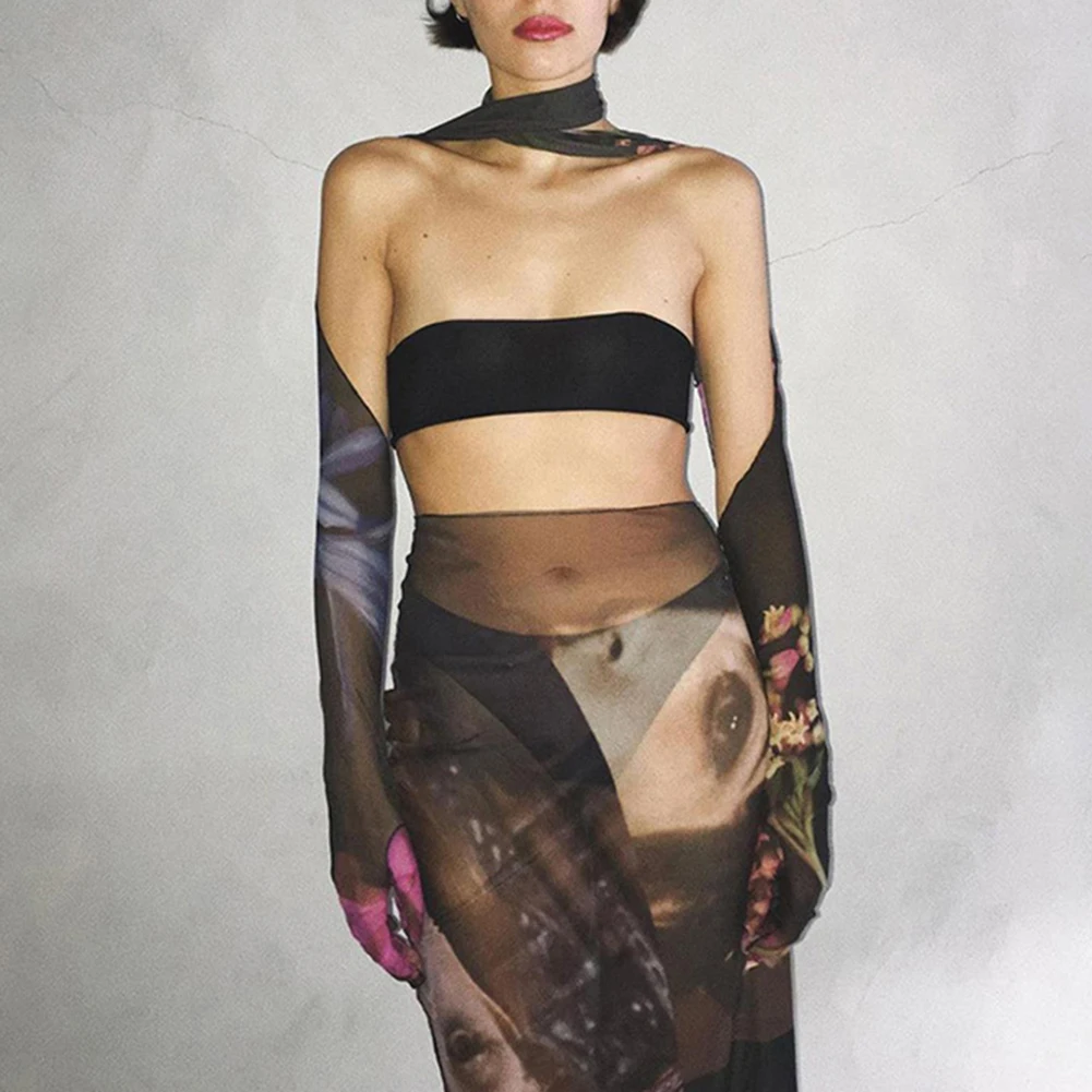 Sexy Fashion Print Skinny Mesh See Through Two Piece Set Women Sexy Crop Top and Bodycon Skirt Set Clubwear Skirt casual suit
Sexy Fashion Print Skinny Mesh See Through Two Piece Set Women Sexy Crop Top and Bodycon Skirt Set Clubwear Skirt casual suit