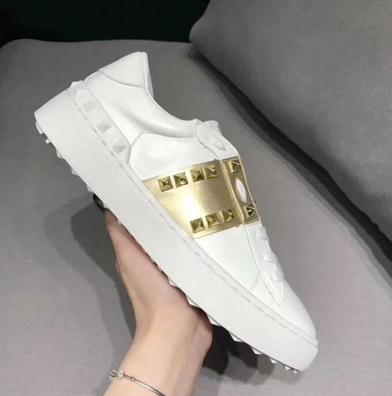 2021 Women Luxury V Brand White Shoes Genuine Leather Women Sneakers Mixed Colors Round Toe Lace-Up Plus Size 35 /45
2021 Women Luxury V Brand White Shoes Genuine Leather Women Sneakers Mixed Colors Round Toe Lace-Up Plus Size 35 /45