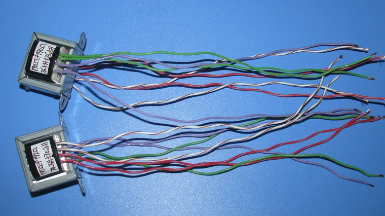 Wide Frequency Response 10K: 10K EI35 Permalloy Material Winding Dual Winding Input Output
Wide Frequency Response 10K: 10K EI35 Permalloy Material Winding Dual Winding Input Output