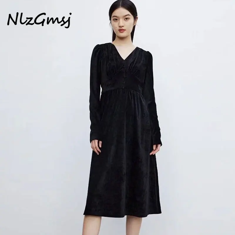 TRAF Za Women 2022 Autumn Spring Fashion Midi Velvet Dress Vintage V Neck Long Sleeves Female Dresses Vestidos Mujer 202111
TRAF Za Women 2022 Autumn Spring Fashion Midi Velvet Dress Vintage V Neck Long Sleeves Female Dresses Vestidos Mujer 202111