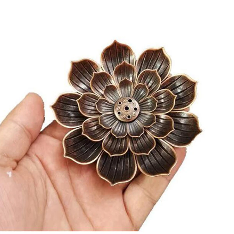 Retro Aromatherapy Furnace Bronze Lotus Incense Porous Line Incense Furnace Incense Holder for Buddha Zen Aromatherapy Furnace
Retro Aromatherapy Furnace Bronze Lotus Incense Porous Line Incense Furnace Incense Holder for Buddha Zen Aromatherapy Furnace