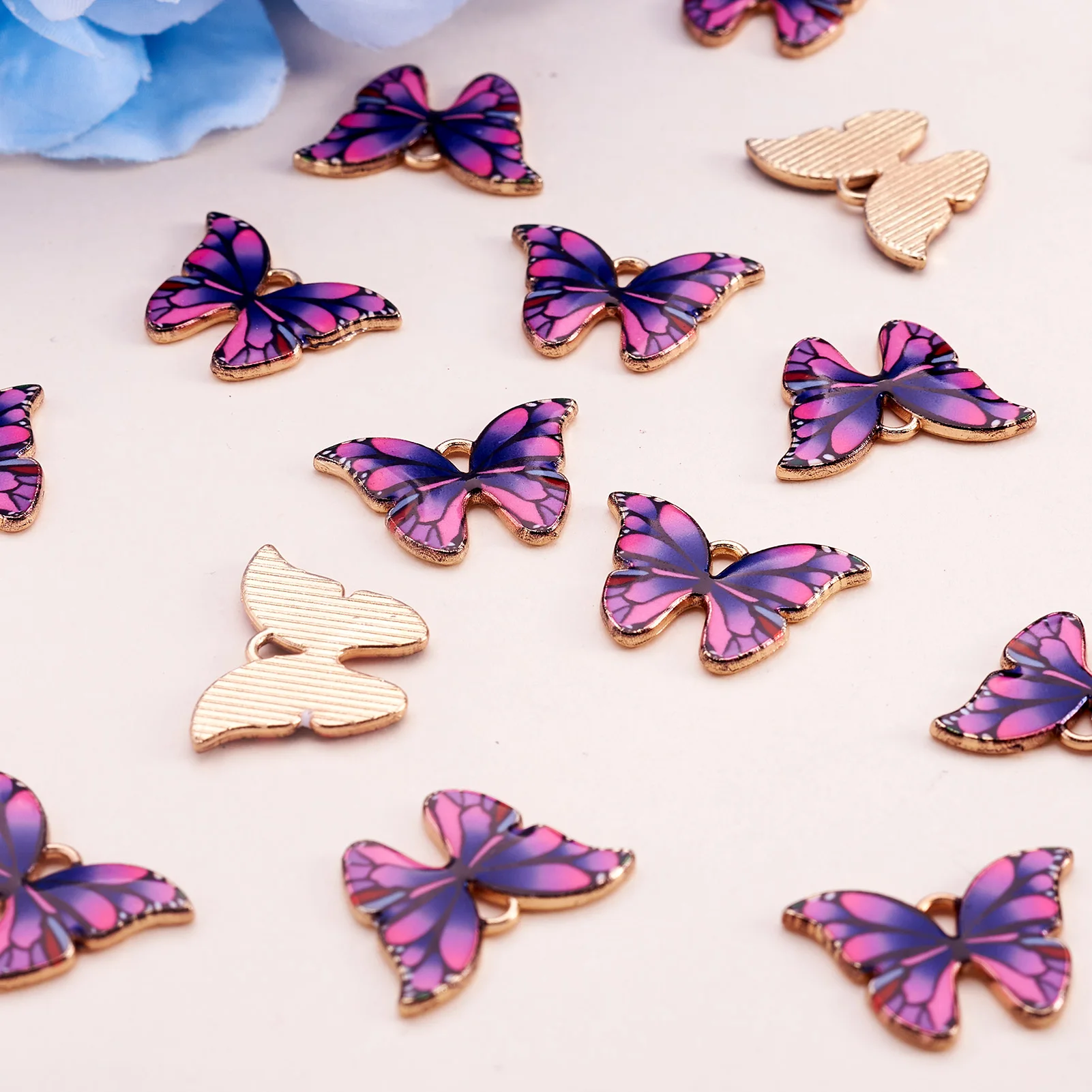 100Pcs Wholesale Butterfly Pendants Fashion Enamel Butterfly Charm For Women Girl Earring Necklace Bracelet DIY Jewelry Making
100Pcs Wholesale Butterfly Pendants Fashion Enamel Butterfly Charm For Women Girl Earring Necklace Bracelet DIY Jewelry Making