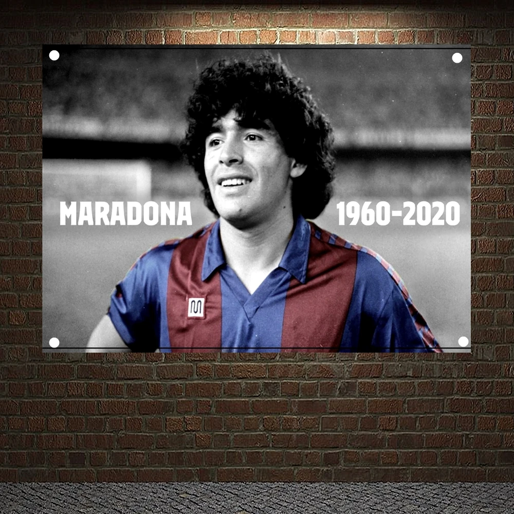 Vintage Football Stars Poster Maradona No. 10 Jersey Banners Canvas Painting Wall Chart Home Decoration Retro Flag Wall Stickers
Vintage Football Stars Poster Maradona No. 10 Jersey Banners Canvas Painting Wall Chart Home Decoration Retro Flag Wall Stickers