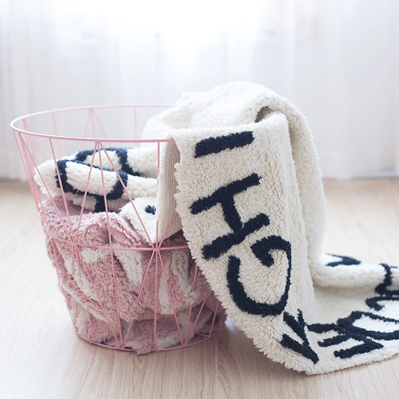 Nordic Style Carpet in the Living Room 26-letter Cotton Room Floor Mat Hallway Bedroom Rug Washable Baby Girl Boy Bedroom Mat
Nordic Style Carpet in the Living Room 26-letter Cotton Room Floor Mat Hallway Bedroom Rug Washable Baby Girl Boy Bedroom Mat