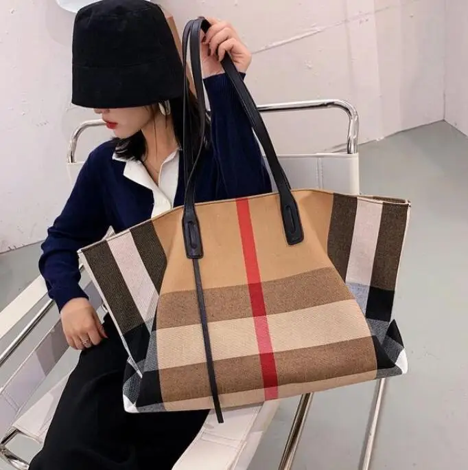 Fashion Lady Tote Large Capacity Shopping Bag Shoulder Bag Handbags Temperament Girl All-match Bags Trend Plaid PU Female Bags
Fashion Lady Tote Large Capacity Shopping Bag Shoulder Bag Handbags Temperament Girl All-match Bags Trend Plaid PU Female Bags