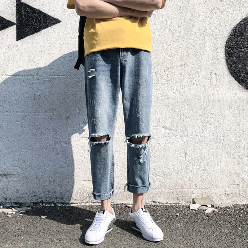 Summer 2020 Fashion washing Casual loose raw edge thin ripped jeans male bf wind straight washed Harajuku wind beggar pants
Summer 2020 Fashion washing Casual loose raw edge thin ripped jeans male bf wind straight washed Harajuku wind beggar pants