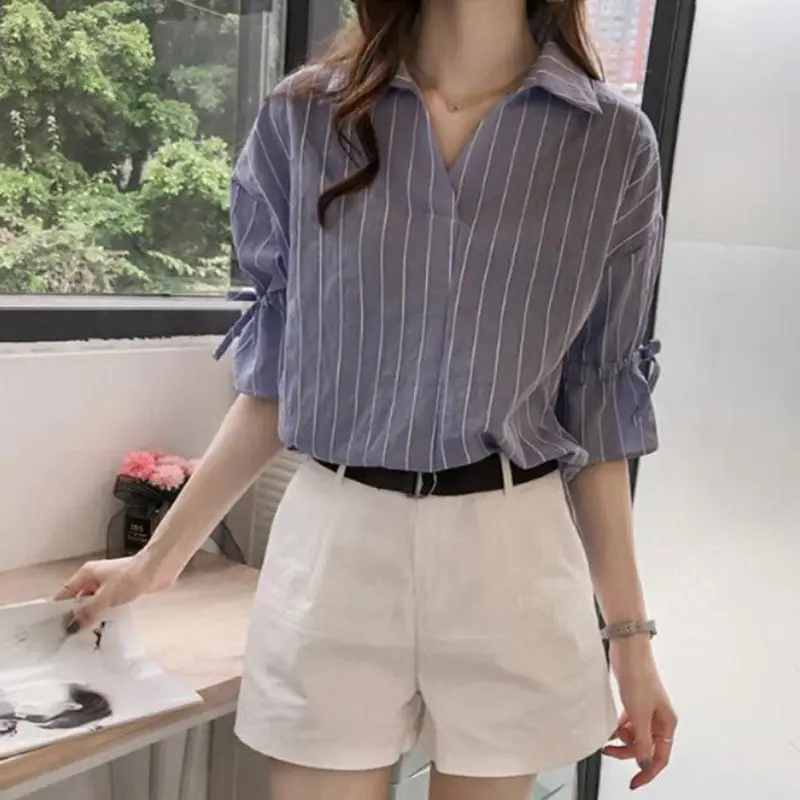 2019 Women's Butterfly Short Sleeves Striped Print V Collar Cotton Shirts Casual Ladies Blouses Clothes
2019 Women's Butterfly Short Sleeves Striped Print V Collar Cotton Shirts Casual Ladies Blouses Clothes