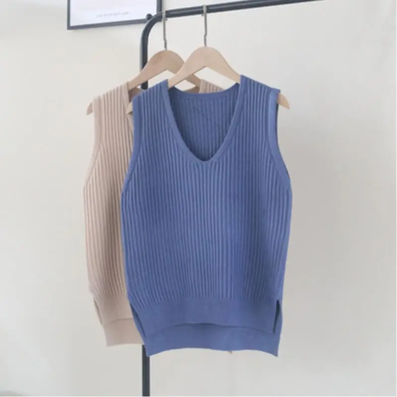 New 2020 Spring Autumn Winter Solid Color Sleeveless Sweaters Women Vest Student Girls V Neck Knitted Pullover Waistcoat JW9493
New 2020 Spring Autumn Winter Solid Color Sleeveless Sweaters Women Vest Student Girls V Neck Knitted Pullover Waistcoat JW9493