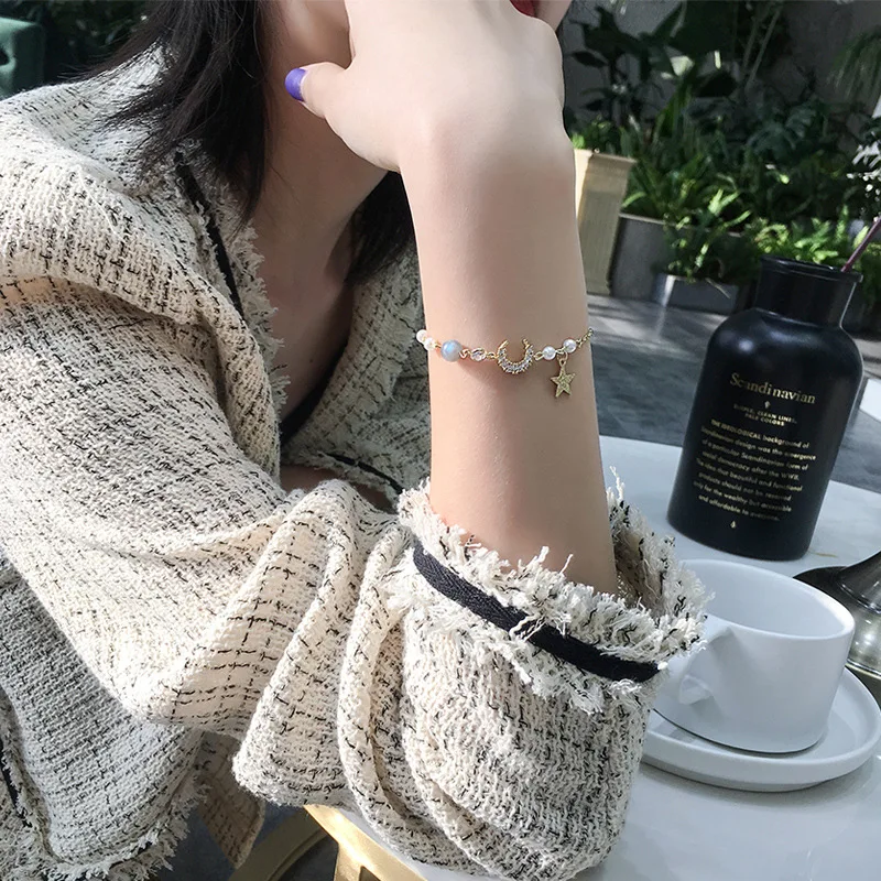 Fashion temperament simple personality students wild Sen Xingyue bells cold wind bracelet female hot sale
Fashion temperament simple personality students wild Sen Xingyue bells cold wind bracelet female hot sale