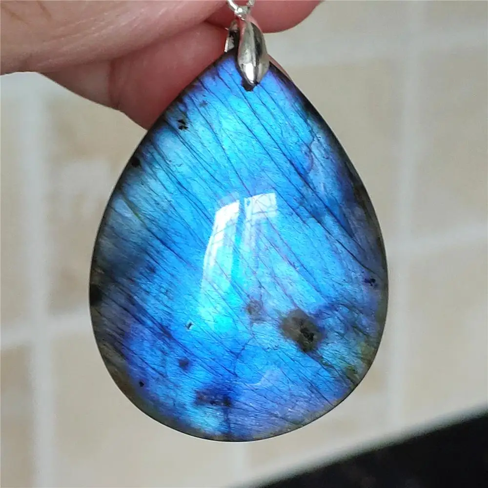 Natural Blue Light Labradorite Women Men Pendant 43x34x8mm Oval Bead Labradorite Gemstone Necklace Jewelry Fashion AAAAA
Natural Blue Light Labradorite Women Men Pendant 43x34x8mm Oval Bead Labradorite Gemstone Necklace Jewelry Fashion AAAAA