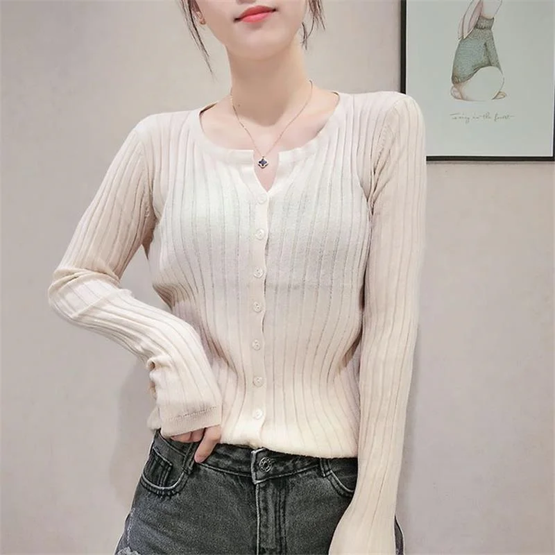 Women Sweater New Cardigan Knitted Sweet Chic Sweaters Ladies Basic Loose Knit Sweater Stylish Elegant Jacket Streetwear Female
Women Sweater New Cardigan Knitted Sweet Chic Sweaters Ladies Basic Loose Knit Sweater Stylish Elegant Jacket Streetwear Female