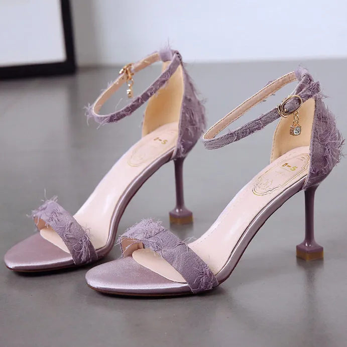 Sandals Woman 2020 Summer Women Shoes Ankle Strap Plus Size Elegant High Heels Ladies Pointed Sexy Shoes Sandalias Mujer K0041
Sandals Woman 2020 Summer Women Shoes Ankle Strap Plus Size Elegant High Heels Ladies Pointed Sexy Shoes Sandalias Mujer K0041