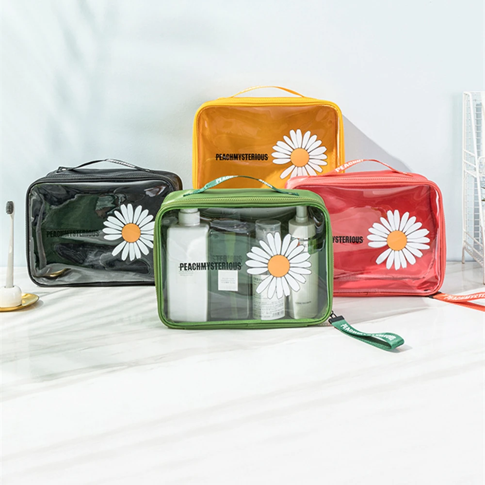 Прозрачные дорожные косметички Daisy, водонепроницаемая женская косметичка из ПВХ, Портативная Сумка Для Хранения Туалетных Принадлежностей
Прозрачные дорожные косметички Daisy, водонепроницаемая женская косметичка из ПВХ, Портативная Сумка Для Хранения Туалетных Принадлежностей