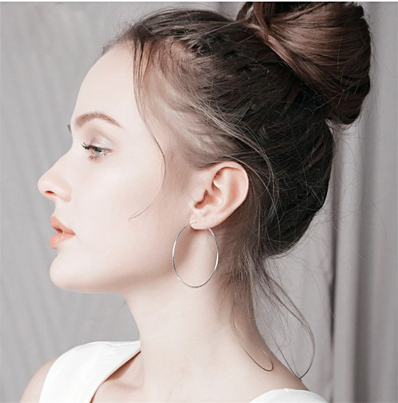 Silver 925 Large Hoop Earrings For Women Round Big Smooth Circle Earing Brincos Femme 2020 Trendy Jewelry Accesories BIjoux
Silver 925 Large Hoop Earrings For Women Round Big Smooth Circle Earing Brincos Femme 2020 Trendy Jewelry Accesories BIjoux