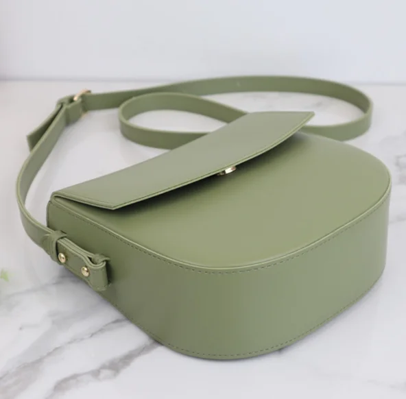Female small bag simple style PU leather fashion small saddle bag girl vintage messenger shoulder women's handbag g58966
Female small bag simple style PU leather fashion small saddle bag girl vintage messenger shoulder women's handbag g58966