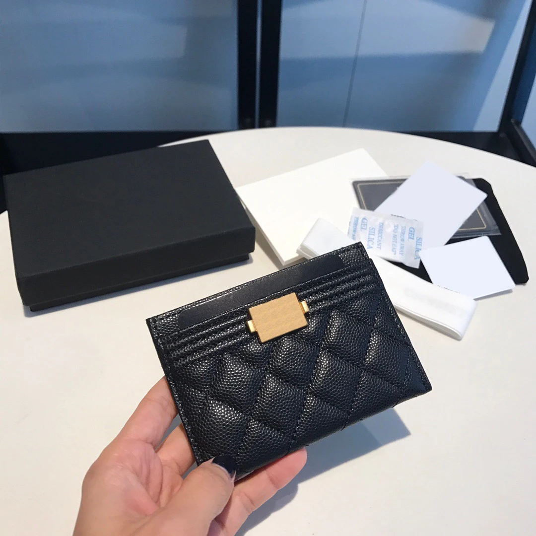 2021 new high end customized luxury women's card bag caviar leather leisure fashion change bag cardholder
2021 new high end customized luxury women's card bag caviar leather leisure fashion change bag cardholder