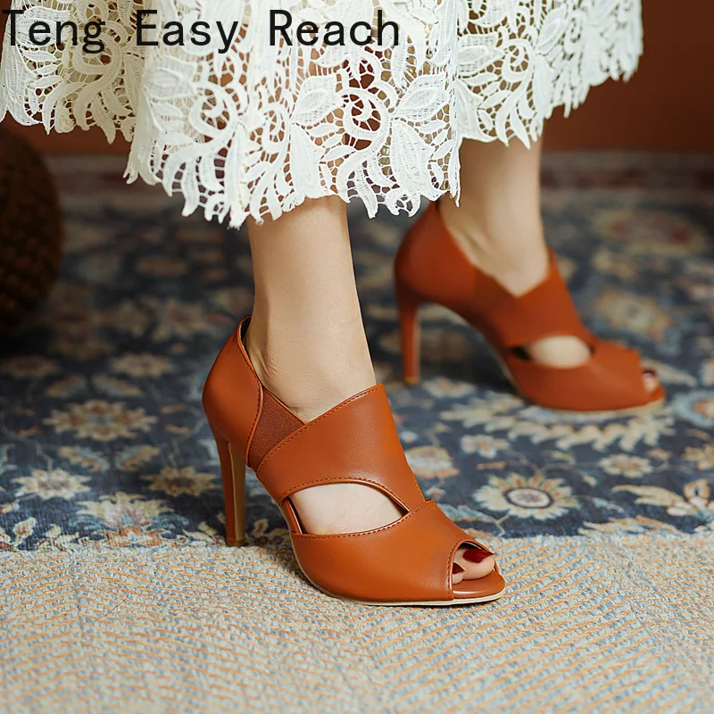 Босоножки женские кожаные, на высоком каблуке, с открытым носком, винтажные, элегантные, коричневые, черные, летние, 2021 
Босоножки женские кожаные, на высоком каблуке, с открытым носком, винтажные, элегантные, коричневые, черные, летние, 2021