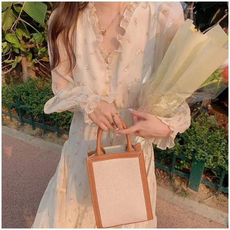 V-neck Elegant Sweet Dress Women Long Sleeve Chiffon Floral Dress Party Beach Dress for Females Korean Style Summer Chic 2021
V-neck Elegant Sweet Dress Women Long Sleeve Chiffon Floral Dress Party Beach Dress for Females Korean Style Summer Chic 2021