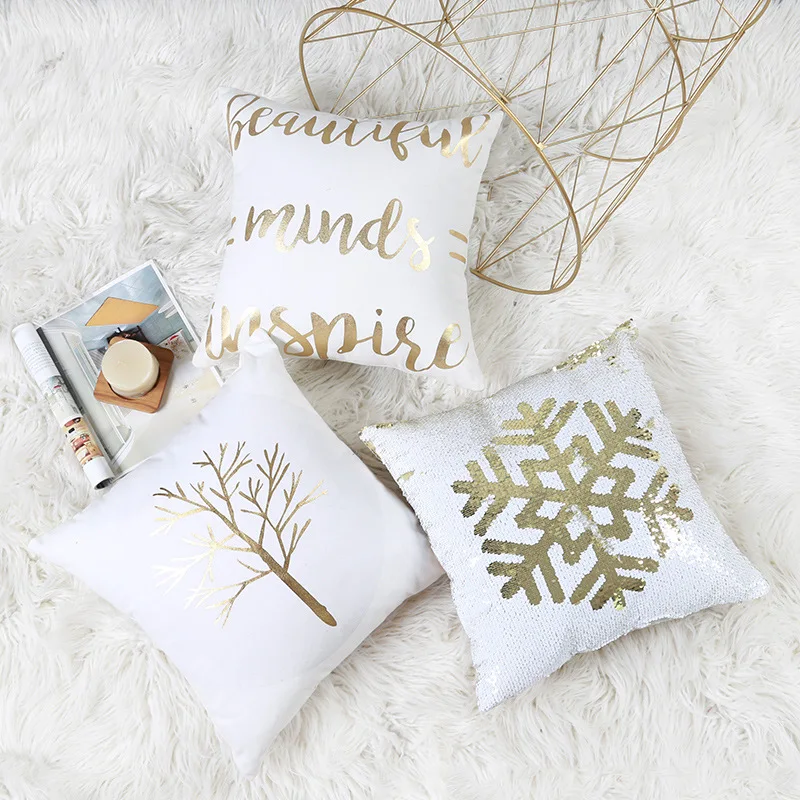 

Snowflake Pillow Case Christmas Cushion Cover Golden Hot Stamping Printing Pillowcase Decorative Pillows for Sofa Living Room