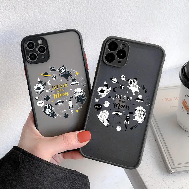 Luxury Space Suit Phone Case For iPhone 12 MiNi 11 Pro Max X XR XS Max 7 8 Plus SE(2020) Print Hard PC Camera Protection Cover
Luxury Space Suit Phone Case For iPhone 12 MiNi 11 Pro Max X XR XS Max 7 8 Plus SE(2020) Print Hard PC Camera Protection Cover