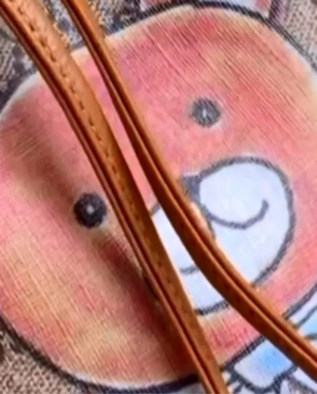 108680 New Summer Luxury Designer Brand Fashion Classic Design Bear Print Lady Convenient Versatile Handbag Bucket Bag G1 
108680 New Summer Luxury Designer Brand Fashion Classic Design Bear Print Lady Convenient Versatile Handbag Bucket Bag G1