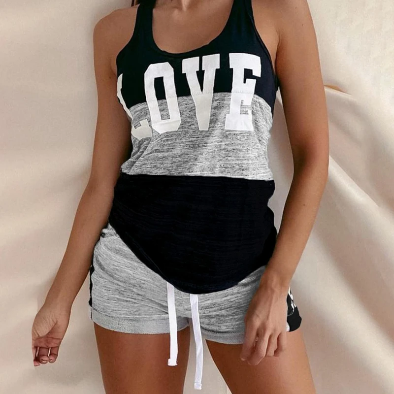 2022 Vest And Shorts Suit New Women's Deep U-neck Casual 2 Piece Set Hot Summer Womens Clothing 4 Color
2022 Vest And Shorts Suit New Women's Deep U-neck Casual 2 Piece Set Hot Summer Womens Clothing 4 Color