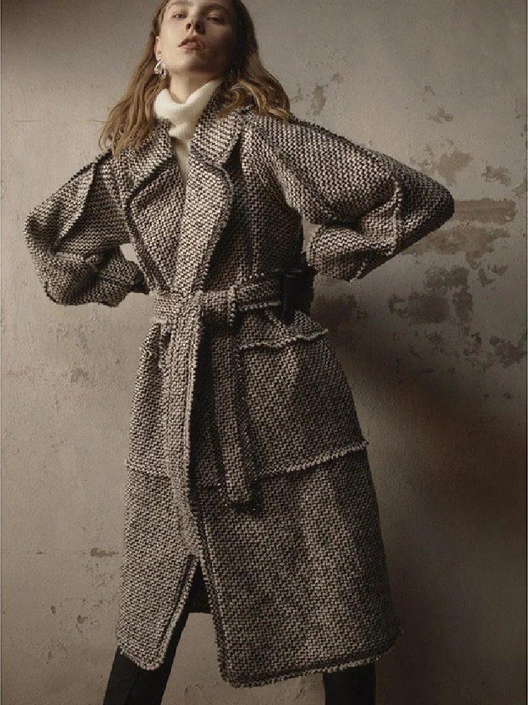 winter woman jacket wool houndstooth woolen coat 2020New ladies lapel lantern sleeve fashion warm coat windbreaker XL
winter woman jacket wool houndstooth woolen coat 2020New ladies lapel lantern sleeve fashion warm coat windbreaker XL