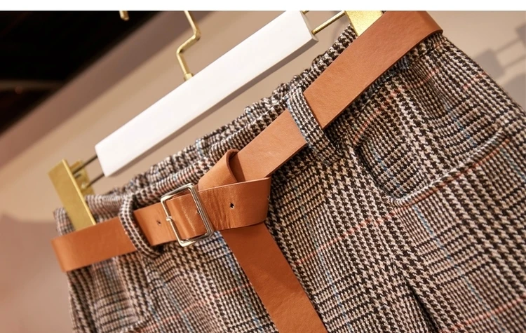 Plus Size 2 Piece Set 2021 Spring Women Sweet Bow Collar Knitted Sweater Top + Belt Plaid Ankle-Length Pencil Pant Set
Plus Size 2 Piece Set 2021 Spring Women Sweet Bow Collar Knitted Sweater Top + Belt Plaid Ankle-Length Pencil Pant Set