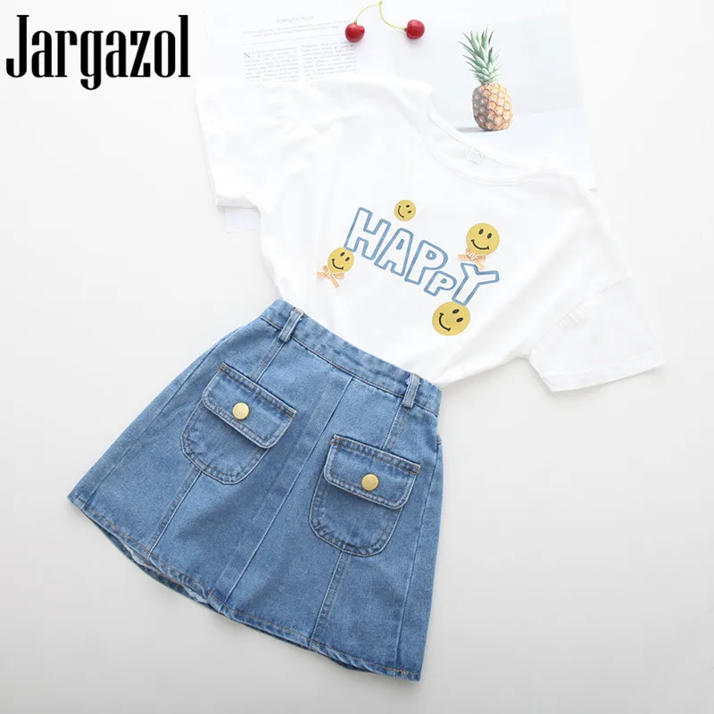 Jargazol Summer Outfits Fashion Kids Korean Clothes Letter Smile Face Printed Shirt&Denim Skirt Cute Little Girls Clothing Set
Jargazol Summer Outfits Fashion Kids Korean Clothes Letter Smile Face Printed Shirt&Denim Skirt Cute Little Girls Clothing Set