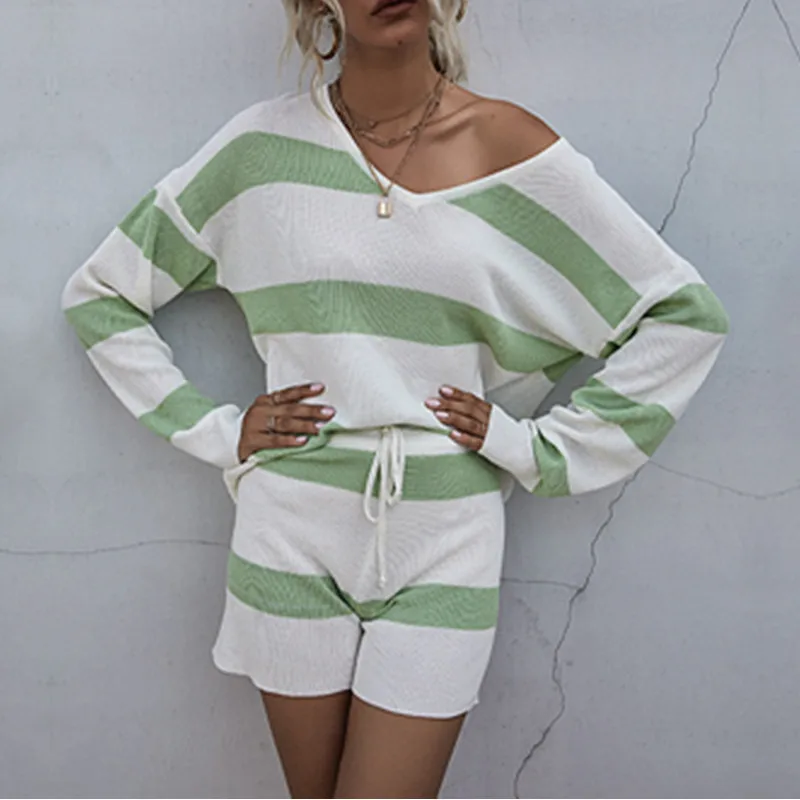 Women Two Piece Outfits Set Stripe Color Block Knitted Sweater Long Sleeves Pullover Tops Drawstring Shorts Suit
Women Two Piece Outfits Set Stripe Color Block Knitted Sweater Long Sleeves Pullover Tops Drawstring Shorts Suit