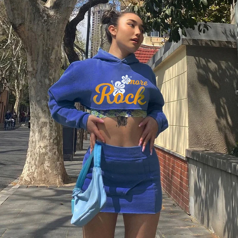 Spring And Autumn Leisure Sports Suit Navel Print Hooded Long Sleeve Sweater Set Women Slim Two-piece Short Sweater + Mini Skirt
Spring And Autumn Leisure Sports Suit Navel Print Hooded Long Sleeve Sweater Set Women Slim Two-piece Short Sweater + Mini Skirt