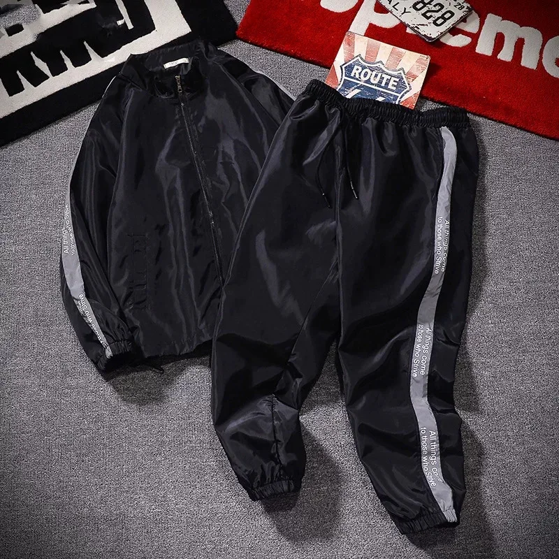 Fashion Tracksuit For Men Casual 2 Pieces Running Sets Reflective strip Set Long Sleeve Crop Tops + Pants Fitness Sportswear
Fashion Tracksuit For Men Casual 2 Pieces Running Sets Reflective strip Set Long Sleeve Crop Tops + Pants Fitness Sportswear