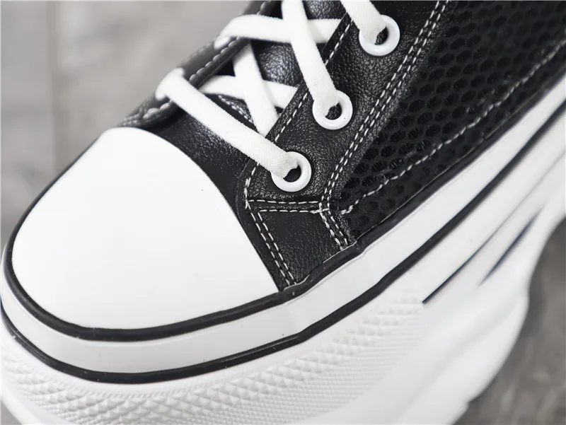Summer thin section increased thick bottom breathable mesh high-top women's shoes mesh short boots white shoes Martin boots
Summer thin section increased thick bottom breathable mesh high-top women's shoes mesh short boots white shoes Martin boots