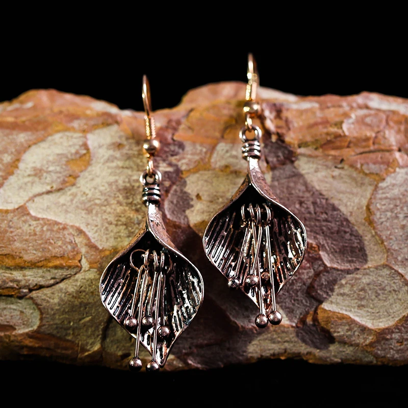 Vintage Bronze Petal Flower Drop Earrings for Women Ethnic Boho Handmade Dangle Tassel Hook Retro Party Jewelry Gift
Vintage Bronze Petal Flower Drop Earrings for Women Ethnic Boho Handmade Dangle Tassel Hook Retro Party Jewelry Gift