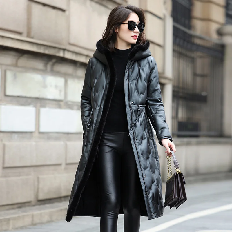 Pearlescent sheepskin down jacket women's middle and long leather jacket Haining 2021 winter new fur jacket slim and thickened
Pearlescent sheepskin down jacket women's middle and long leather jacket Haining 2021 winter new fur jacket slim and thickened