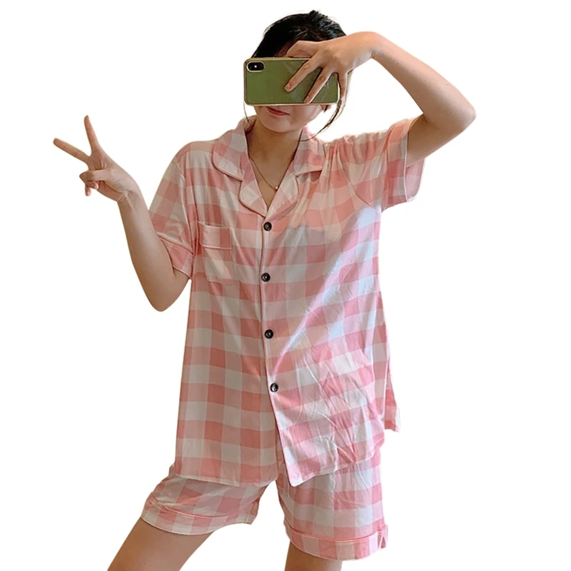 New Summer Pajamas Women Cardigan Lapel Milk Silk Cute Cartoon Girl Home Service Suit Lattice Loose Pajamas Sleepwear
New Summer Pajamas Women Cardigan Lapel Milk Silk Cute Cartoon Girl Home Service Suit Lattice Loose Pajamas Sleepwear