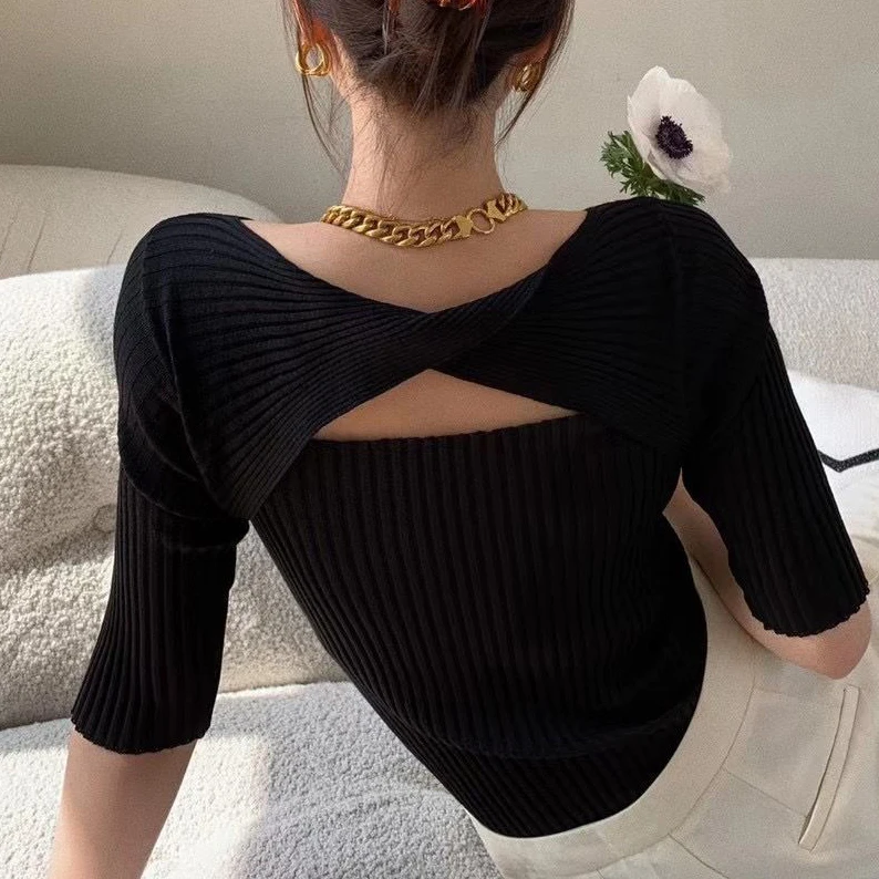 Summer new Korean version niche design sense slim cut-out 5-sleeve ice silk T-shirt
Summer new Korean version niche design sense slim cut-out 5-sleeve ice silk T-shirt