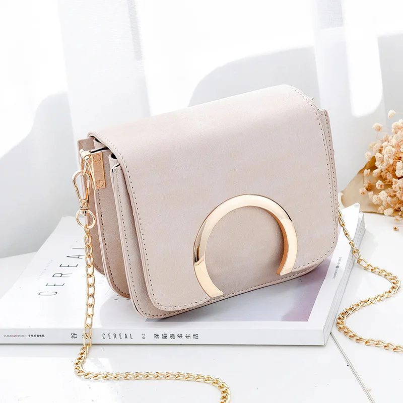 Women Fashion Messenger Bag Chain Solid PU Leather Ladies Flap Shoulder Bags Women Bag Trend Crossbody Bags Purse Designer Sac
Women Fashion Messenger Bag Chain Solid PU Leather Ladies Flap Shoulder Bags Women Bag Trend Crossbody Bags Purse Designer Sac