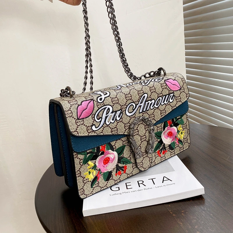 New Embroidery Flower Messenger Bag Womens Single Shoulder Small Square Bag
New Embroidery Flower Messenger Bag Womens Single Shoulder Small Square Bag