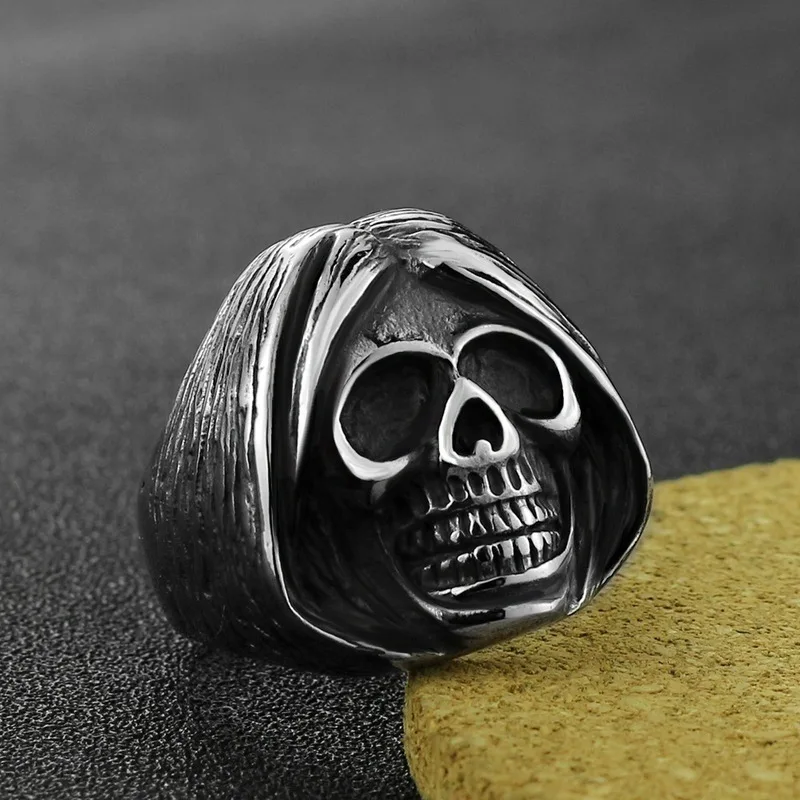 New Gothic Short Hair Skull jewelrys European And American Popular Fashion Wild Creative Punk Rings Men's Rings Women's Rings
New Gothic Short Hair Skull jewelrys European And American Popular Fashion Wild Creative Punk Rings Men's Rings Women's Rings