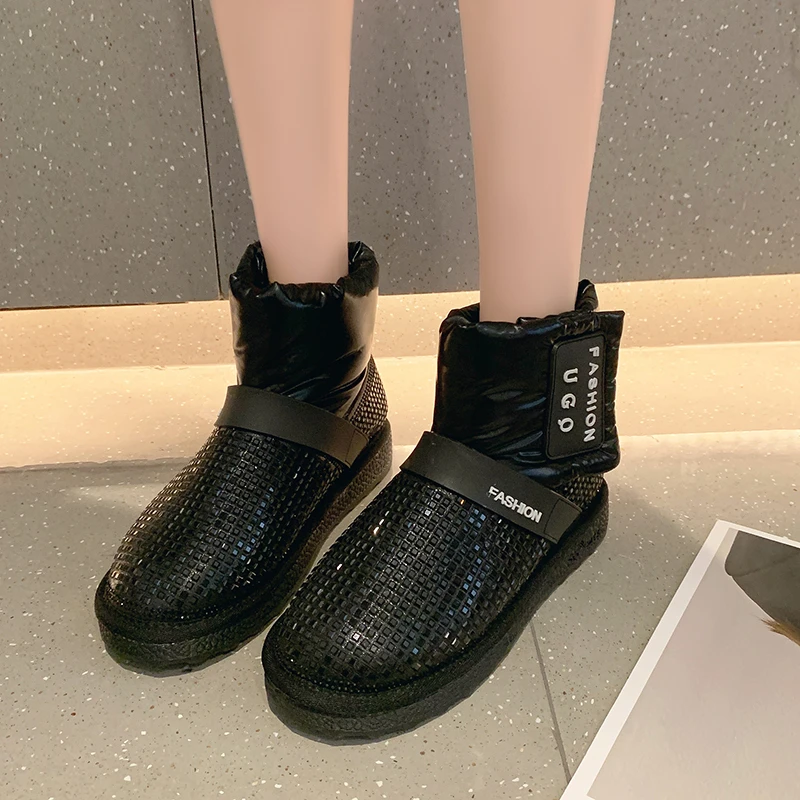 Новинка Зима 2021, женские зимние сапоги, плюшевые теплые Серебристые хрустальные лодыжки, эму сапоги, Модная хлопковая обувь
Новинка Зима 2021, женские зимние сапоги, плюшевые теплые Серебристые хрустальные лодыжки, эму сапоги, Модная хлопковая обувь