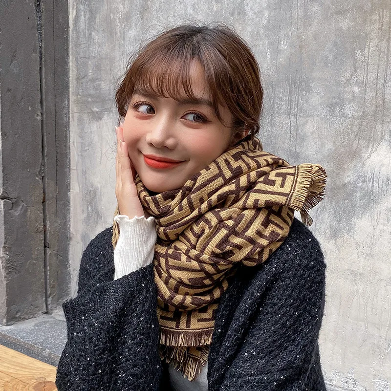 Popular Double-Sided Scarves Women's Winter Warm Fashion Shawl Hot Sale Letter Scarf Lady's New Cashmere Warm Scarf
Popular Double-Sided Scarves Women's Winter Warm Fashion Shawl Hot Sale Letter Scarf Lady's New Cashmere Warm Scarf