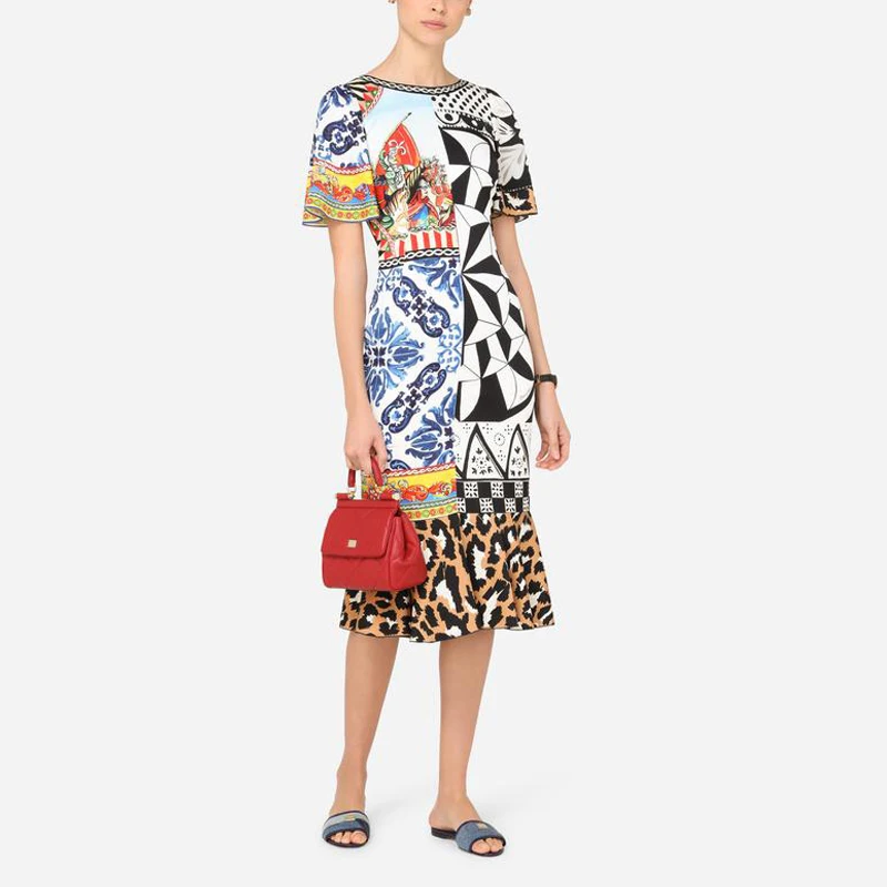 2021 new summer dress blue-and-white porcelain Leopard warrior printed women slim dress design Sicilia slim dress
2021 new summer dress blue-and-white porcelain Leopard warrior printed women slim dress design Sicilia slim dress
