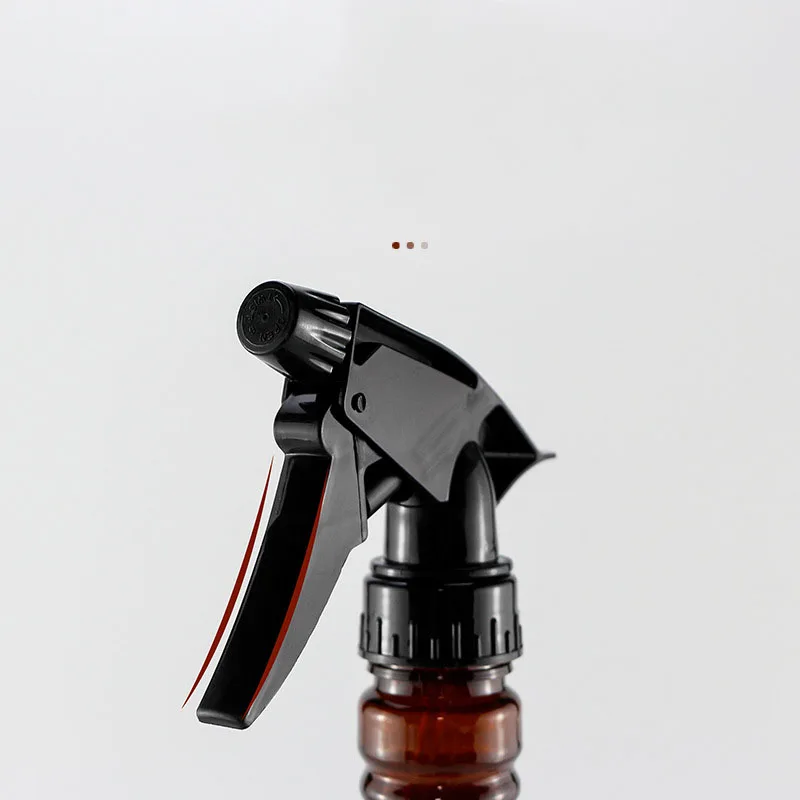 Hot 650ml Hair Beauty Mist Spray Bottle Sprayer Watering Can Hairdressing Salon Barber Flowers Plant Water Sprayer Tool
Hot 650ml Hair Beauty Mist Spray Bottle Sprayer Watering Can Hairdressing Salon Barber Flowers Plant Water Sprayer Tool