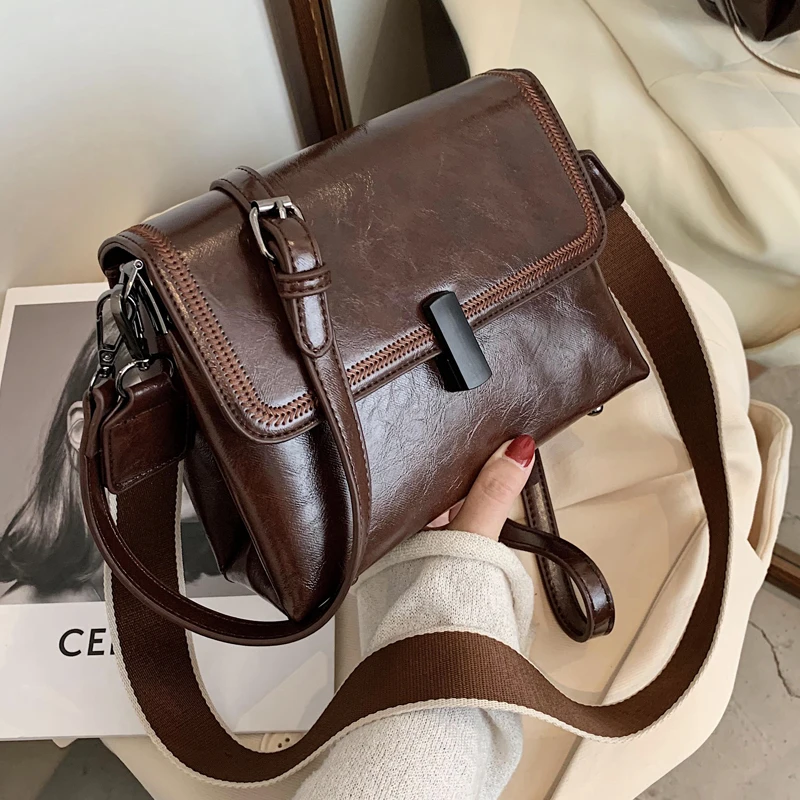 2020 Women Bags Wide Shoulder Strap Shoulder Packet Messenger Mobile Phone Bucket Bag For Female Large Capacity Handbag bolsos
2020 Women Bags Wide Shoulder Strap Shoulder Packet Messenger Mobile Phone Bucket Bag For Female Large Capacity Handbag bolsos
