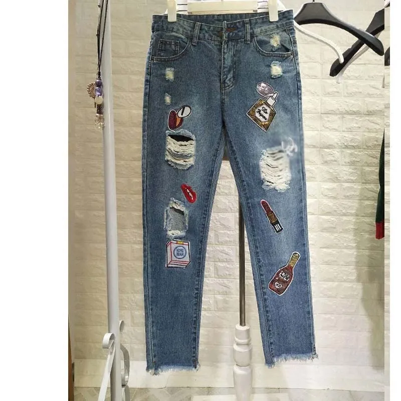 2019 Spring Summer Women's Plus Size Jeans Fashion Personality Embroidery Hole Ripped Sequins Denim Harem Pants
2019 Spring Summer Women's Plus Size Jeans Fashion Personality Embroidery Hole Ripped Sequins Denim Harem Pants
