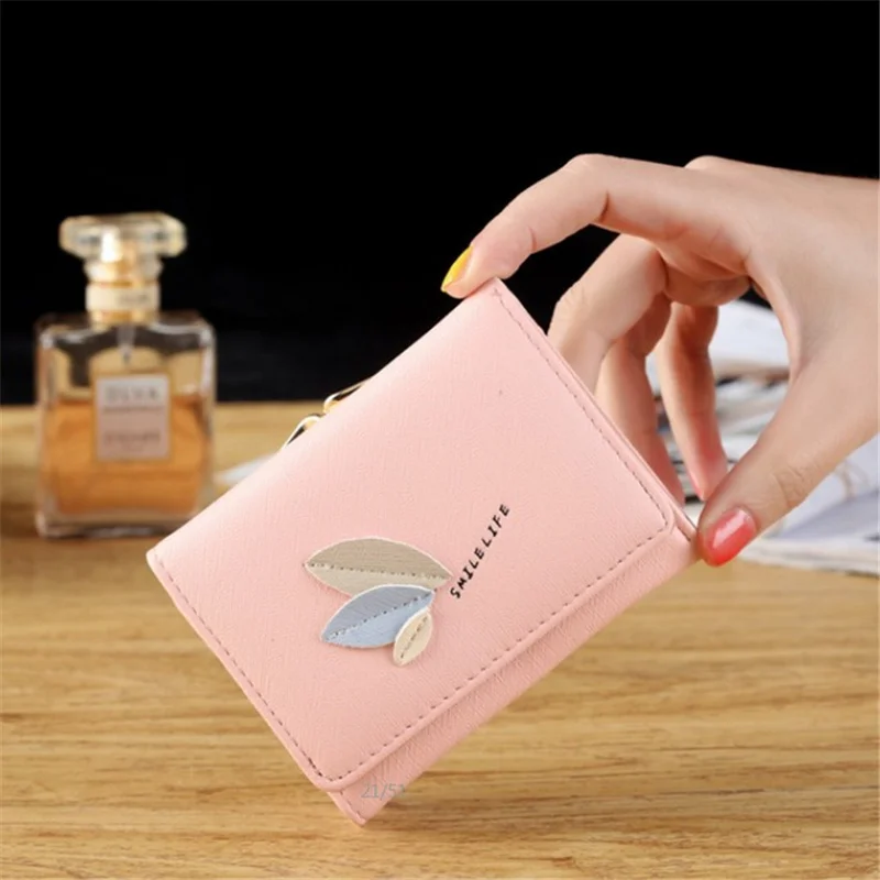 2021 Fashion Print Women Wallet For Credit Cards Small Luxury Brand Leather Short Womens Wallets And Purses Carteira Feminina
2021 Fashion Print Women Wallet For Credit Cards Small Luxury Brand Leather Short Womens Wallets And Purses Carteira Feminina